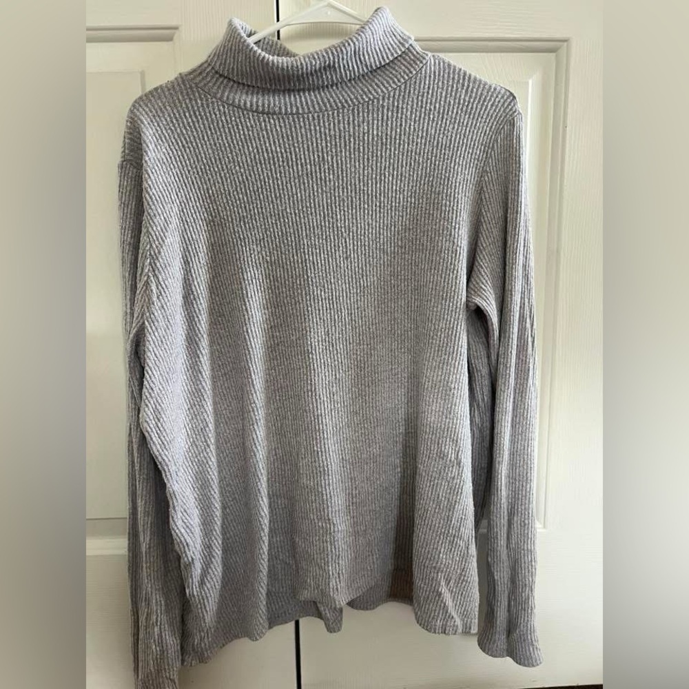 Gray Ribbed Turtleneck Sweater